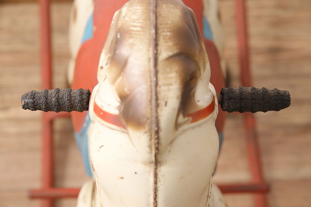 アンティーク雑貨　激レア!!　お部屋のオブジェとしてもおすすめの可愛らしい鉄製ロッキングホース(木馬)(R-048894)