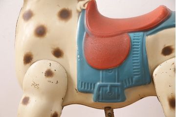 アンティーク雑貨　激レア!!　お部屋のオブジェとしてもおすすめの可愛らしい鉄製ロッキングホース(木馬)(R-048894)