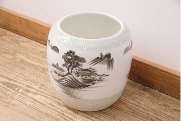 アンティーク雑貨　山水の図が和の風情漂う瀬戸火鉢(鉢カバー)(R-048895)