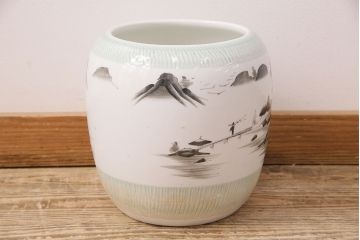 アンティーク雑貨　山水の図が和の風情漂う瀬戸火鉢(鉢カバー)(R-048895)