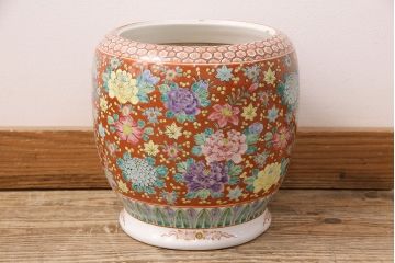 アンティーク雑貨　花尽くしの図が空間を彩る十錦手の瀬戸火鉢(鉢カバー)(R-048897)