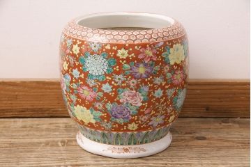 アンティーク雑貨　花尽くしの図が空間を彩る十錦手の瀬戸火鉢(鉢カバー)(R-048897)