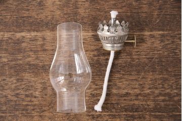 中古　棒芯4mm　持ち運びができる、ジャンクな風合いがかっこいいオイルランプ(ランタン、テーブルランプ)(R-048904)