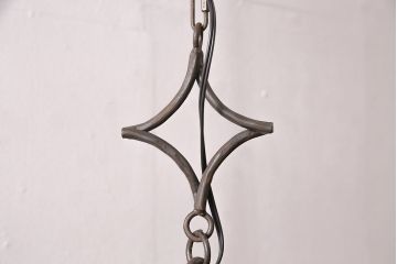 中古　アイアン　気泡ガラスがキラキラ輝くペンダント照明(天井照明、吊り下げ照明、シェード)(R-048905)