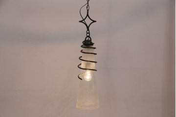 中古　アイアン　気泡ガラスがキラキラ輝くペンダント照明(天井照明、吊り下げ照明、シェード)(R-048906)