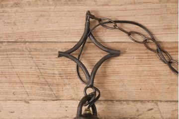 中古　アイアン　気泡ガラスがキラキラ輝くペンダント照明(天井照明、吊り下げ照明、シェード)(R-048907)