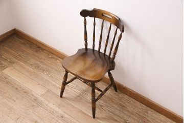 ヴィンテージ家具　飛騨産業　キツツキ　上品な佇まいが魅力的なウィンザーチェア(椅子、ダイニングチェア、ビンテージ、ウインザーチェア)(R-048908)