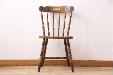 ヴィンテージ家具　飛騨産業　キツツキ　上品な佇まいが魅力的なウィンザーチェア(椅子、ダイニングチェア、ビンテージ、ウインザーチェア)(R-048909)
