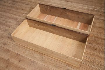 和製アンティーク　前面栗材　極美品!漆塗りの木肌が美しい米沢箪笥ローボード(衣装箪笥、時代箪笥)(R-048911)