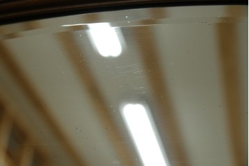 イギリスアンティーク　マホガニー材　鏡付き!褐色の木肌が美しい大振りサイズのマントルピース　(R-048913)