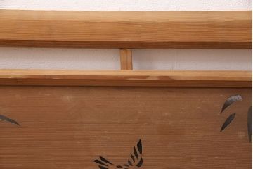 和製アンティーク　鳥と竹の透かしが魅力!ディスプレイにもおすすめな和の趣あふれる欄間(明かり取り、明り取り)(R-048917)