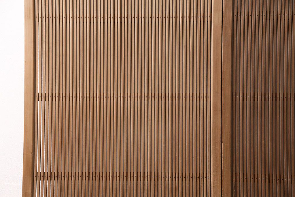 アンティーク建具　腰板ケヤキ材・玉杢　上手物!品のある和の空間作りにおすすめな万本格子戸2枚セット(引き戸)(R-048918)