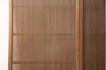 アンティーク建具　腰板ケヤキ材・玉杢　上手物!品のある和の空間作りにおすすめな万本格子戸2枚セット(引き戸)(R-048918)