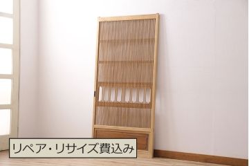 和製アンティーク　腰板ケヤキ材　桟の凝ったつくりが目を引く格子戸1枚(引き戸、建具)(R-048920)