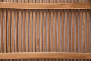 和製アンティーク　腰板ケヤキ材　桟の凝ったつくりが目を引く格子戸1枚(引き戸、建具)(R-048920)