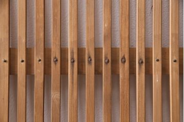 和製アンティーク　腰板ケヤキ材　桟のデザインがお洒落な格子戸1枚(引き戸、建具)(R-048921)
