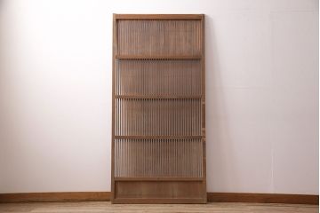 和製アンティーク　和モダンの空間づくりにおすすめ!落ち着いた色合いが魅力の格子戸1枚(引き戸、建具)(R-048922)