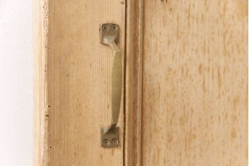 アンティーク建具　パイン材　カントリースタイルにおすすめ!木の風合いが味わい深いフランスアンティークのパネルドア(木製ドア、扉、建具)(R-048925)