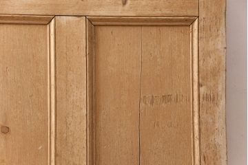 アンティーク建具　パイン材　カントリースタイルにおすすめ!木の風合いが味わい深いフランスアンティークのパネルドア(木製ドア、扉、建具)(R-048925)