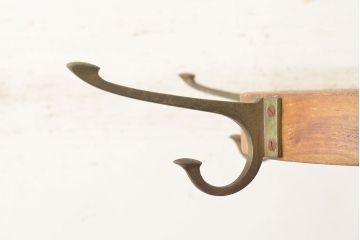 和製アンティーク　つくりの良さがうかがえる細やかな意匠が魅力的なナラ材製ポールハンガー(帽子掛け、コートハンガー)(R-048931)