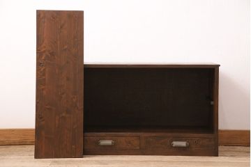 和製アンティーク　年月を経た木味が味わい深い、シンプルな戸棚(収納棚、キャビネット)(R-048934)