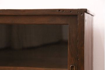 和製アンティーク　年月を経た木味が味わい深い、シンプルな戸棚(収納棚、キャビネット)(R-048934)