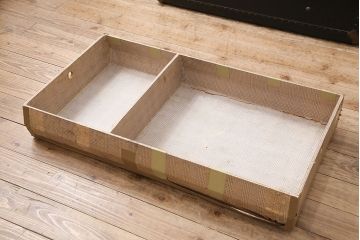 アンティーク　収納兼ディスプレイにも活躍してくれる格好良い特大トランク(収納ボックス、ディスプレイ、収納箱)(R-048942)