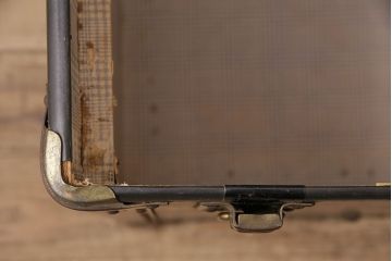 アンティーク雑貨　収納兼ディスプレイにも活躍してくれる格好良い特大トランク(収納ボックス、ディスプレイ、収納箱)(R-048942)