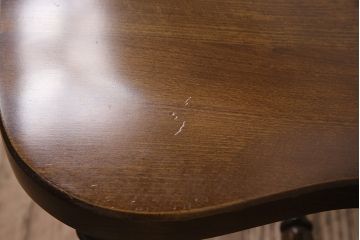 ヴィンテージ家具　飛騨産業　キツツキ　美しい艶と濃淡のある木色が上質な雰囲気を高めるウィンザーチェア(椅子、ダイニングチェア、ビンテージ、ウインザーチェア)(R-048945)