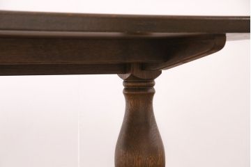 中古　オランダ輸入家具　オーク材　クラシカルなデザインと重厚感のある佇まいが魅力のダイニングテーブル(リフェクトリーテーブル、6人掛け)(R-048948)