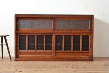 和製アンティーク　ナラ材　模様ガラスと蝿帳(はいちょう)がポイント!レトロな雰囲気が魅力の食器棚(収納棚、キャビネット)(R-048953)