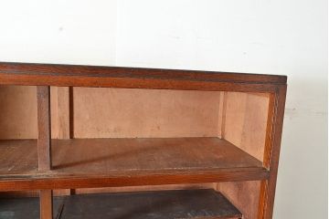 和製アンティーク　ナラ材　模様ガラスと蝿帳(はいちょう)がポイント!レトロな雰囲気が魅力の食器棚(収納棚、キャビネット)(R-048953)