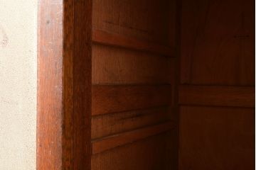 和製アンティーク　ナラ材　模様ガラスがポイント!便利な作業台が付いたレトロな食器棚(収納棚、サイドボード、キャビネット)(R-048954)