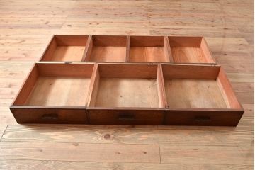 和製アンティーク　ナラ材　模様ガラスがポイント!便利な作業台が付いたレトロな食器棚(収納棚、サイドボード、キャビネット)(R-048954)