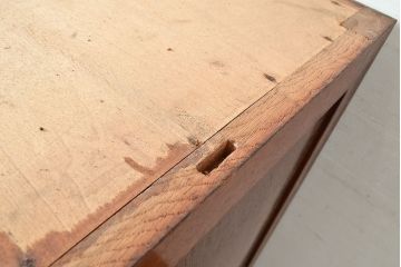 和製アンティーク　ナラ材　模様ガラスがポイント!便利な作業台が付いたレトロな食器棚(収納棚、サイドボード、キャビネット)(R-048954)