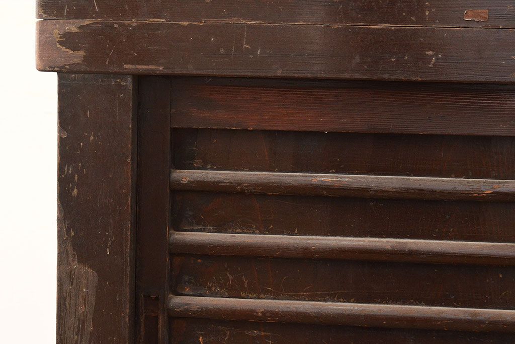 和製アンティーク　使い込まれた味わいが楽しめる、明治大正期の四尺水屋箪笥サイドボード(4尺、収納棚、食器棚)(R-048959)
