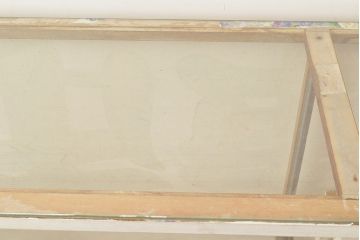 昭和レトロ　シャビーなペイントの大型ガラスケース(キャビネット、ガラスケース、ガラス戸棚、収納棚)(R-048960)