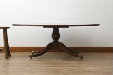 中古　イギリス製　THEODORE ALEXANDER(セオドア・アレキサンダー)　マホガニー材　クラシカルな佇まいのラウンドテーブル(丸テーブル、カフェテーブル)(定価約60万円)(R-048966)