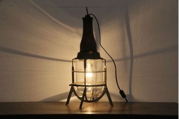 ヴィンテージ照明　星電機製造所　船舶用?　錆びついた風合いがかっこ良い置き型照明(ランプ、スタンドライト、ビンテージ)(R-048971)