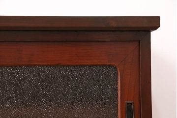 和製アンティーク　品のある佇まいが魅力的な前面ケヤキ材製の時代箪笥ローボード(収納棚、戸棚、キャビネット)(R-048977)