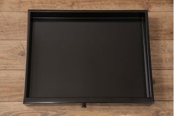 民芸家具　高級品　華やかな孔雀の螺鈿(らでん)細工が目を引く飾り棚(定価約90万円)(収納棚、茶棚)(R-048981)