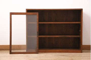 和製アンティーク　見せる収納を楽しめる!シンプルさが魅力の戸棚(収納棚、キャビネット)(R-048982)