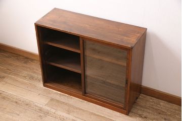 和製アンティーク　見せる収納を楽しめる!シンプルさが魅力の戸棚(収納棚、キャビネット)(R-048982)