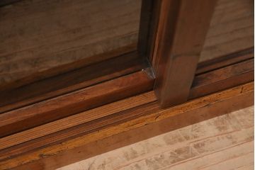 和製アンティーク　見せる収納を楽しめる!シンプルさが魅力の戸棚(収納棚、キャビネット)(R-048982)