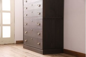 中古　かくし付き　しっとりとした気品を漂わせる国産の総桐箪笥(並厚、桐たんす)(衣装箪笥、和タンス、重ね箪笥、桐たんす)(R-048990)