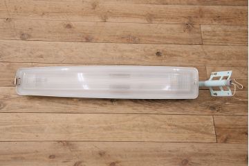 昭和レトロ　東芝(TOSHIBA)　FK-2124　デットストック品の蛍光防犯灯(照明)(R-048992)