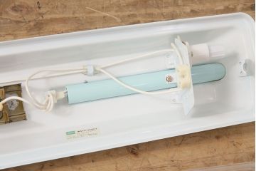 昭和レトロ　東芝(TOSHIBA)　FK-2124　デットストック品の蛍光防犯灯(照明)(R-048992)