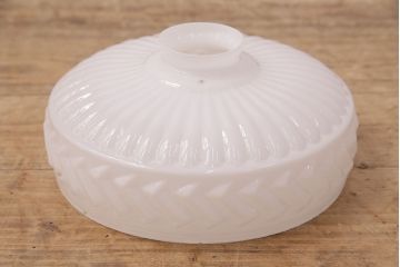 アンティーク照明　モダンなエンボスの意匠がお洒落なペンダントライト(天井照明、吊り下げ照明)(R-048994)