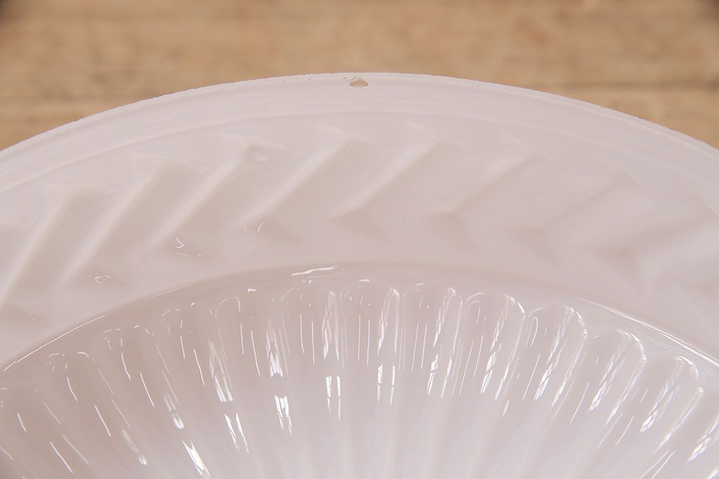 アンティーク照明　モダンなエンボスの意匠がお洒落なペンダントライト(天井照明、吊り下げ照明)(R-048994)