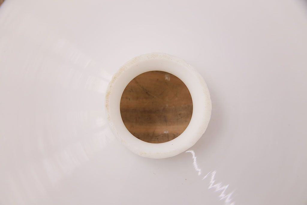 アンティーク照明　ノスタルジックな雰囲気漂う平笠シェードの吊り下げ照明(ペンダントライト、天井照明、電笠)(R-048996)